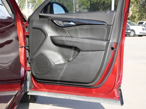 Used 2023 Buick Envision Essence w/ Sport Touring Package image 25