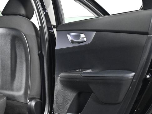 Used 2022 Kia Forte LXS w/ LXS Technology Package image 26