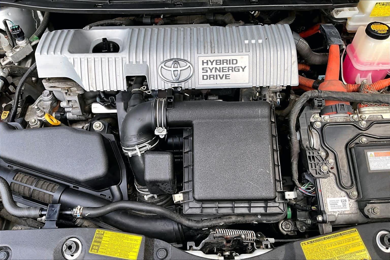 Used 2013 Toyota Prius Two FWD image 32