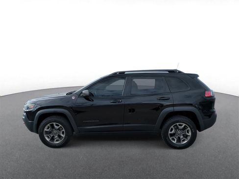 Certified 2019 Jeep Cherokee Trailhawk w/ Cold Weather Group image 5