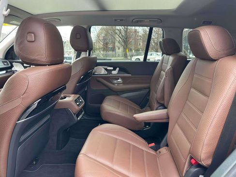 Certified 2024 Mercedes-Benz GLS 450 4MATIC image 9