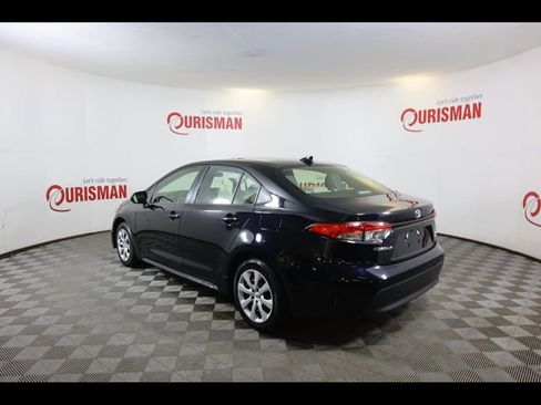 Used 2025 Toyota Corolla LE image 8