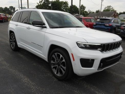Used 2022 Jeep Grand Cherokee Overland image 1