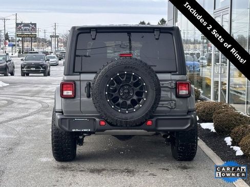 Used 2022 Jeep Wrangler Unlimited Sahara w/ Cold Weather Group image 6