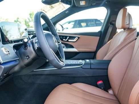 New 2026 Mercedes-Benz E 350 4MATIC Sedan image 18