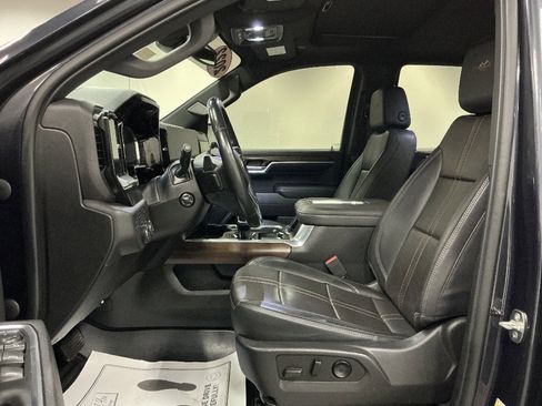 Used 2022 Chevrolet Silverado 1500 High Country AWD/4WD image 9