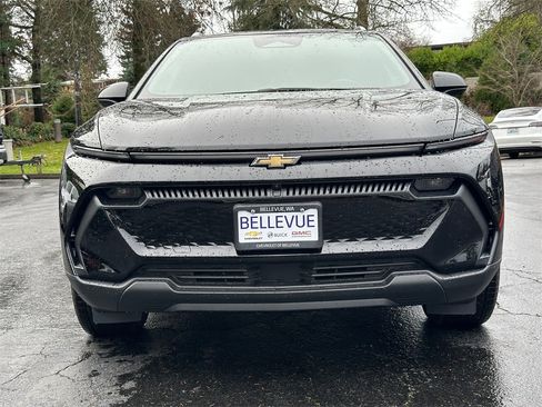 New 2026 Chevrolet Equinox EV LT image 8