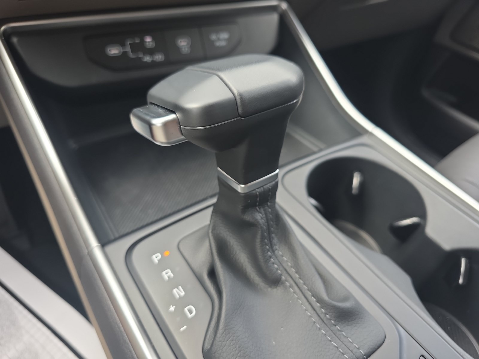 Certified 2026 Kia Carnival FWD image 20