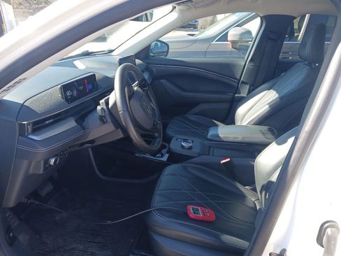 Used 2022 Ford Mustang Mach-E Select w/ Comfort/Technology Package AWD/4WD image 4