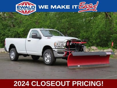 New 2024 RAM 2500 Tradesman w/ Chrome Appearance Group