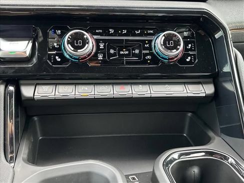 New 2026 GMC Sierra 2500 AT4 w/ AT4 Premium Plus Package AWD/4WD image 36
