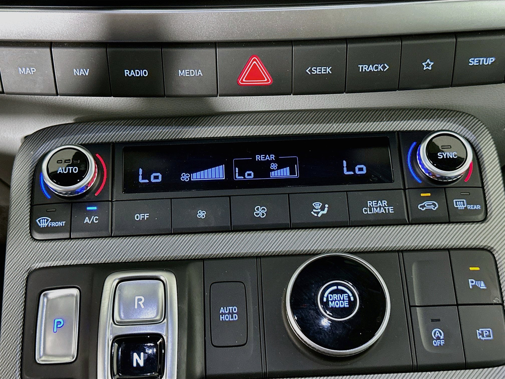 Used 2025 Hyundai Palisade SEL FWD image 24
