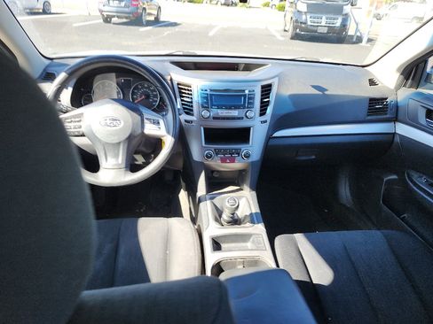 Used 2013 Subaru Outback 2.5i AWD/4WD image 13