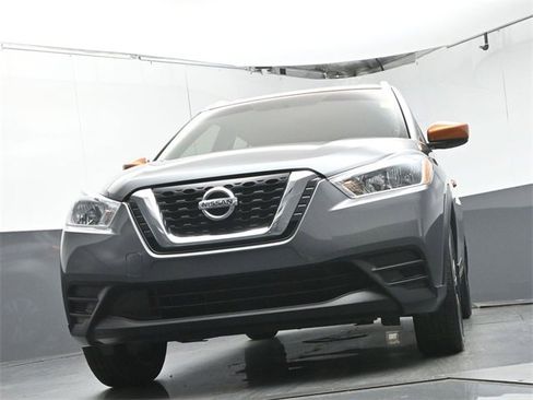 Used 2019 Nissan Kicks SV image 34