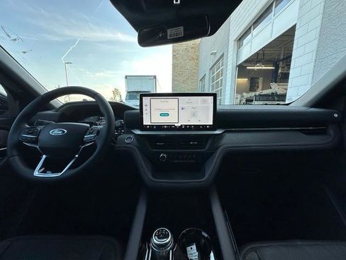 New 2026 Ford Explorer Platinum w/ LUX Leather Package image 24