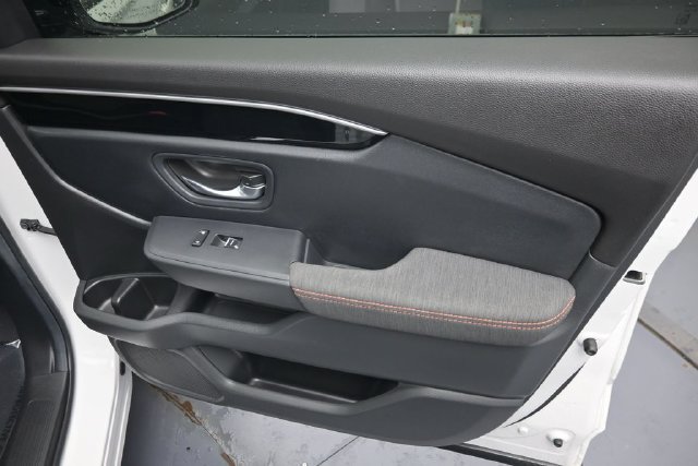 Certified 2025 Honda Pilot Sport image 32
