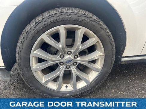 Used 2019 Ford Expedition Limited w/ Equipment Group 302A AWD/4WD image 23