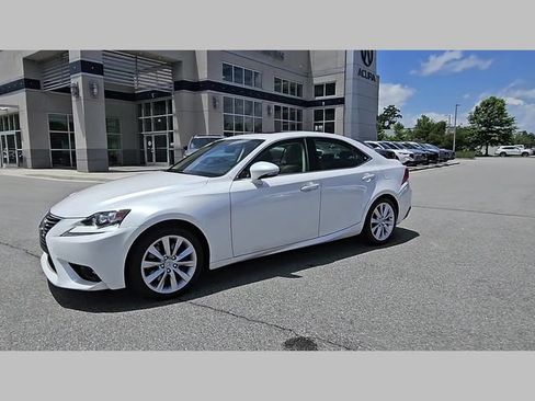 Used 2016 Lexus IS 300 AWD image 37
