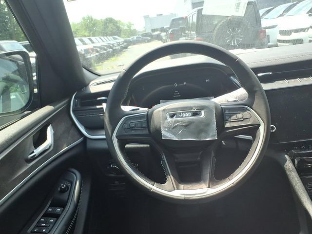 New 2026 Jeep Grand Cherokee L 4WD image 11