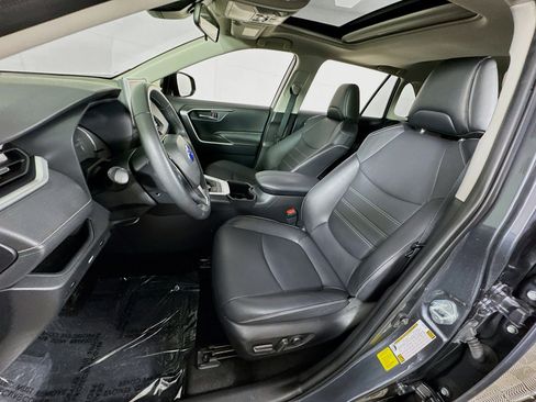 Certified 2023 Toyota RAV4 XLE Premium AWD/4WD image 12