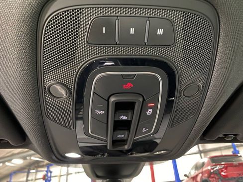 Used 2018 Audi SQ5 Premium Plus image 18