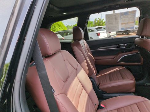 Used 2025 Kia Telluride SX Prestige image 49