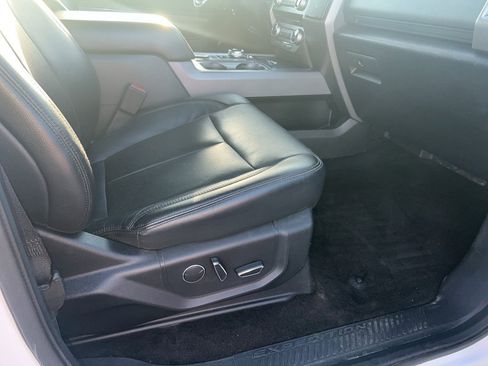 Used 2018 Ford Expedition XLT w/ Equipment Group 201A image 15