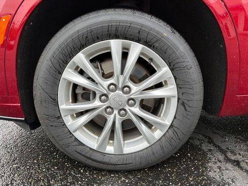 Used 2024 Cadillac XT6 Luxury w/ LPO, Floor Liner Package AWD/4WD image 37