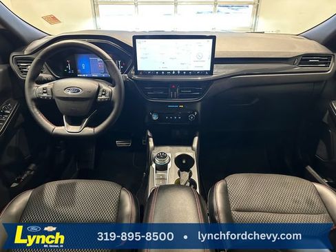 Used 2024 Ford Escape ST-Line w/ Tech Pack #1 AWD/4WD image 10