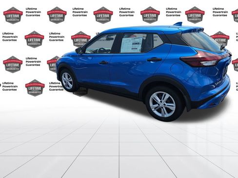 Certified 2025 Nissan Kicks Play S image 3