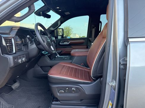 Used 2026 GMC Sierra 2500 Denali Ultimate image 13