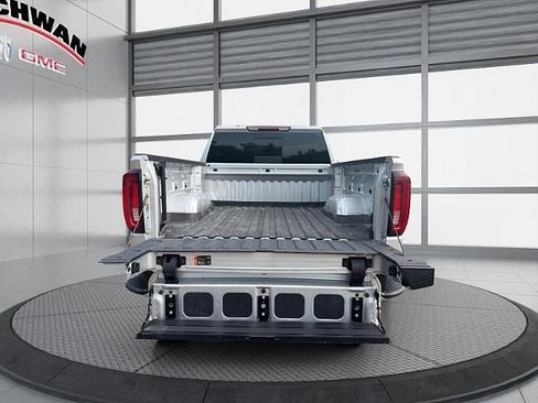 Used 2019 GMC Sierra 1500 SLT w/ SLT Premium Package AWD/4WD image 12