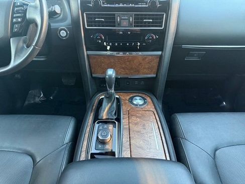 Used 2022 Nissan Armada SL image 32