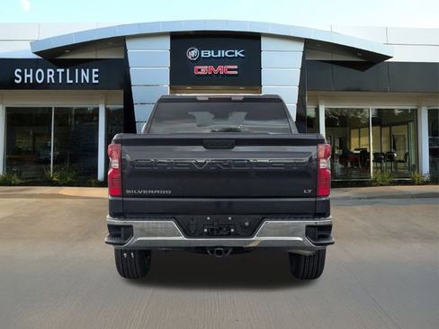 Used 2022 Chevrolet Silverado 1500 LT image 4