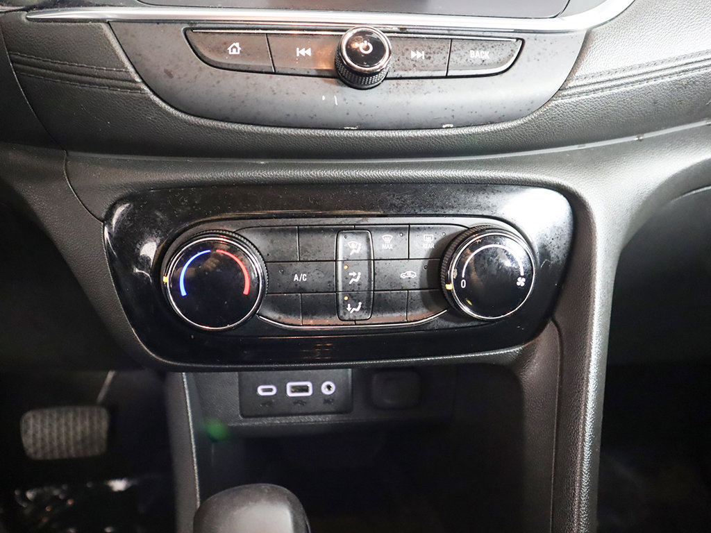 Used 2021 Buick Encore GX Preferred FWD image 39