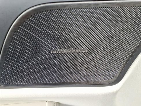 Certified 2025 Volvo S60 T8 Ultra w/ Climate Package image 16