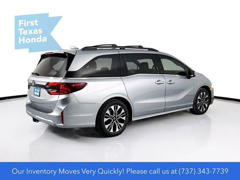 New 2026 Honda Odyssey Elite image 8