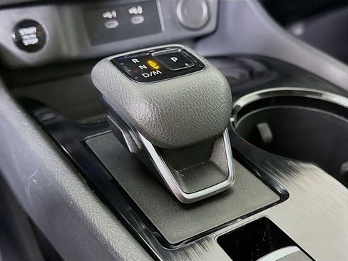 Certified 2024 Nissan Rogue SV image 10