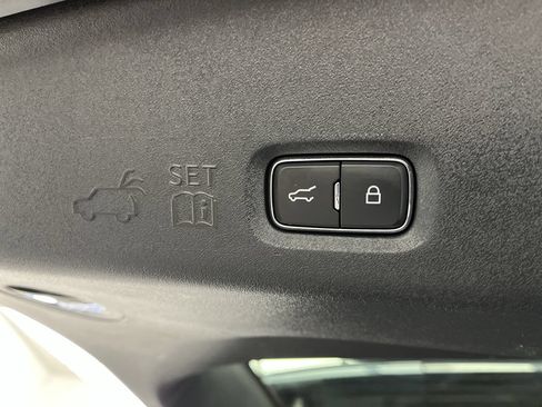 Used 2025 Ford Expedition Active AWD/4WD image 5