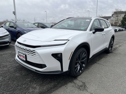 New 2025 Toyota Crown Signia