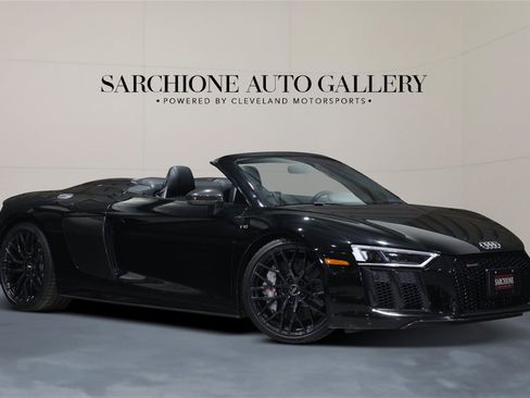 Used 2018 Audi R8 V10 plus image 1