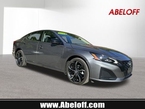 Used 2024 Nissan Altima 2.5 SR w/ SR Premium Package AWD/4WD image 1