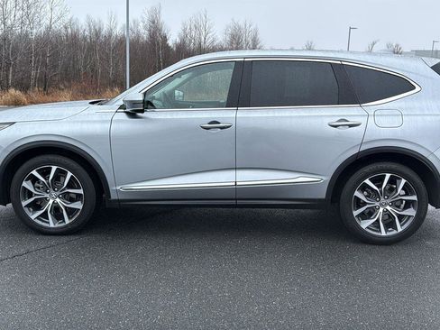 Used 2023 Acura MDX SH-AWD w/ Technology Package image 12