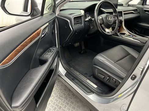 Used 2022 Lexus RX 350L Premium w/ Premium Package image 11