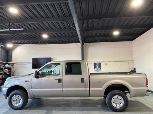 Used 2004 Ford F250 XLT AWD/4WD image 8