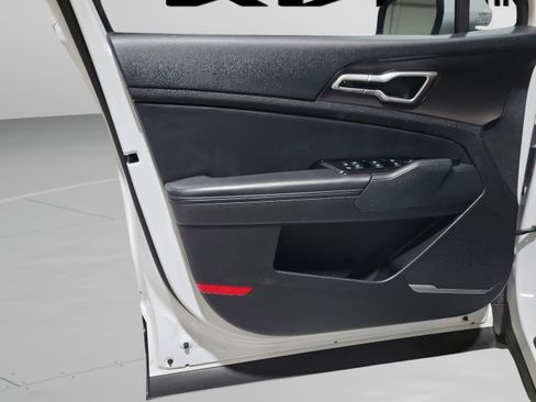 Used 2023 Kia Sportage EX image 27