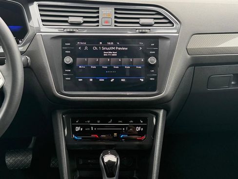 Certified 2023 Volkswagen Tiguan SE AWD/4WD image 12