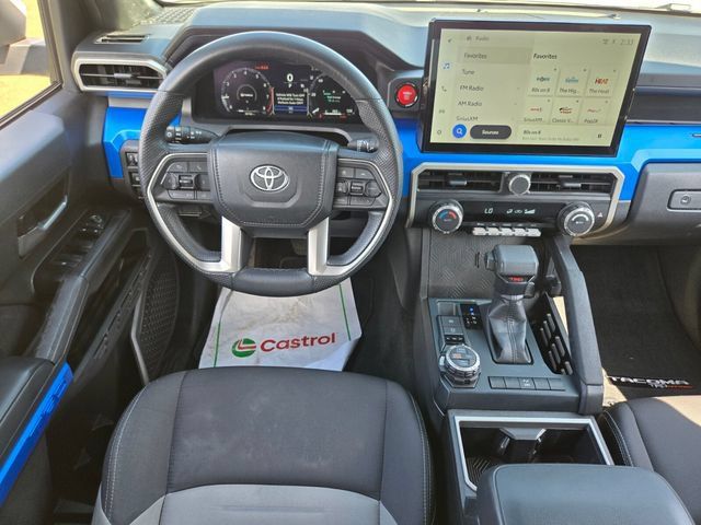 Used 2025 Toyota Tacoma TRD Off-Road AWD/4WD image 13