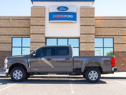 New 2026 Ford F250 4x4 Crew Cab Super Duty image 9