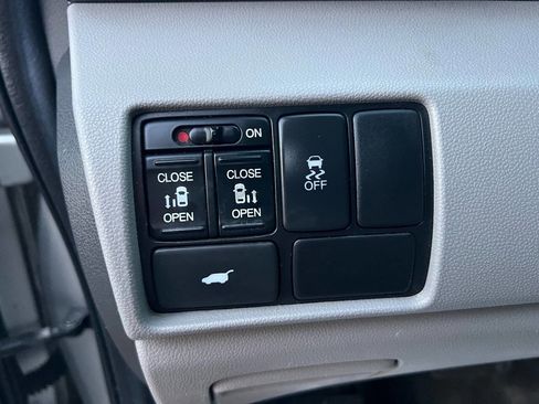 Used 2011 Honda Odyssey EX-L image 30